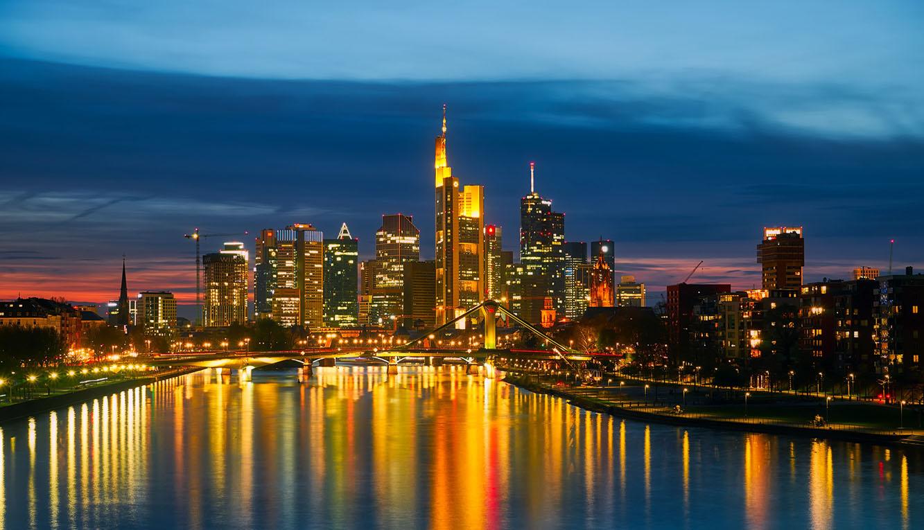 Nocny Frankfurt nad Menem